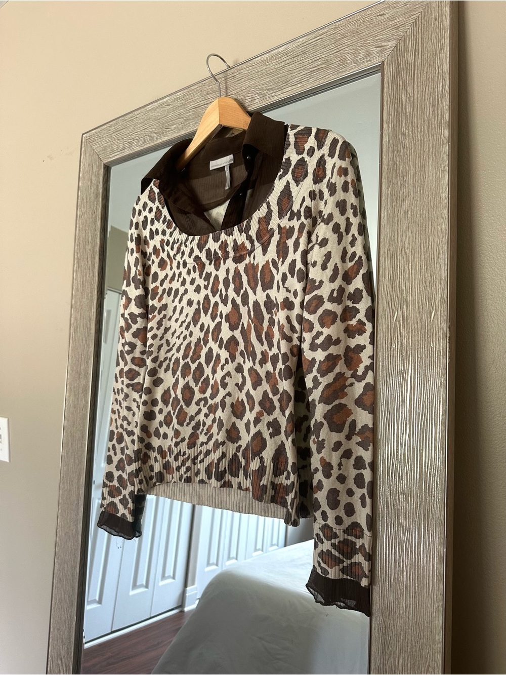 Classiques Entier Cashmere Silk Blend Cheetah-Print Blouse Size Small